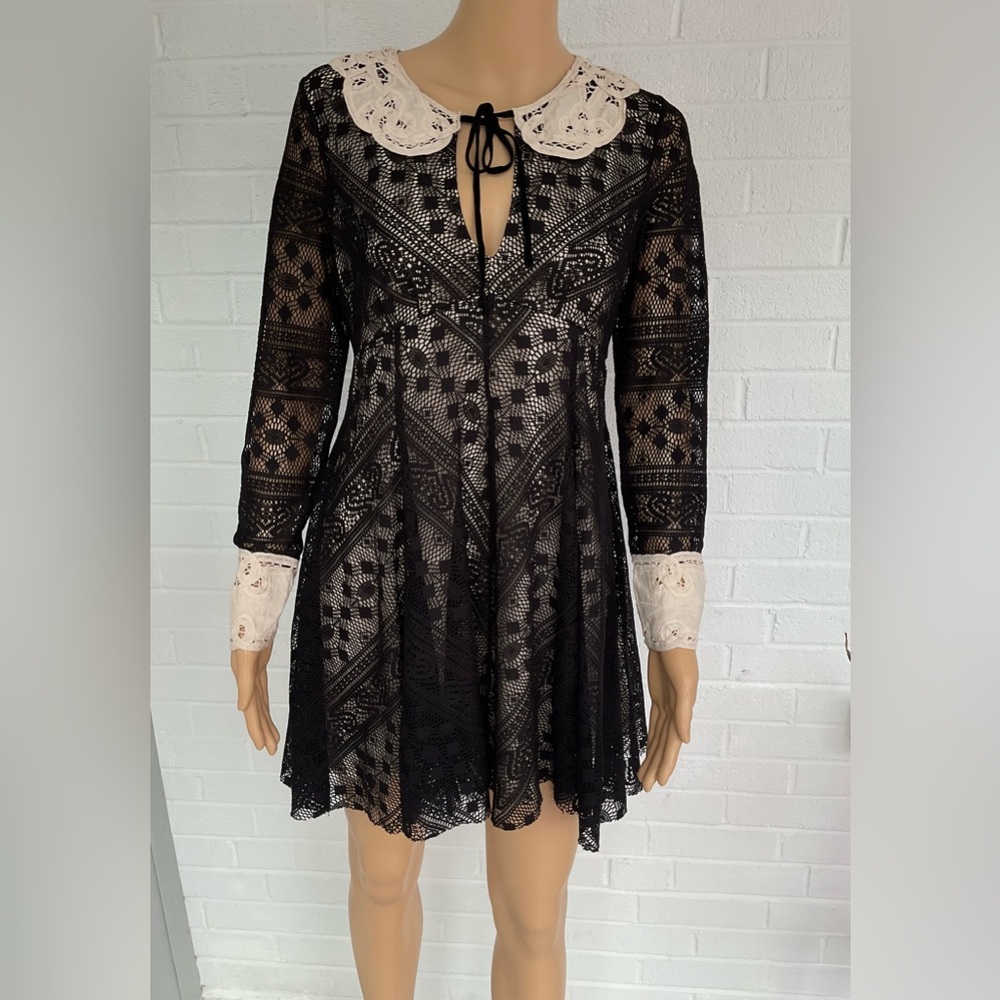 Free People Black & Cream Talk that Talk Peter Pan Fit & Flare Lace Dress Size 2